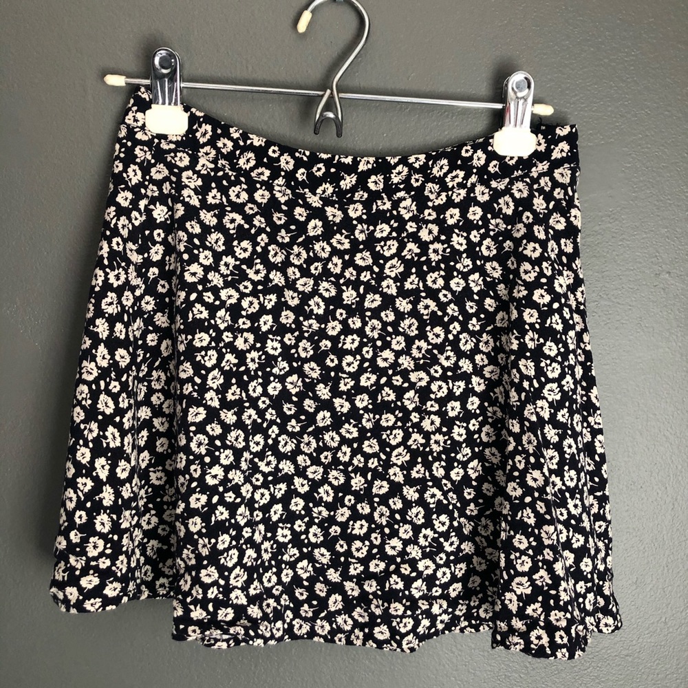 FLORAL MINI SKIRT